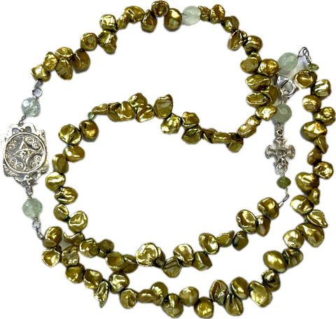 Star Center Green/Gold pearl Necklace